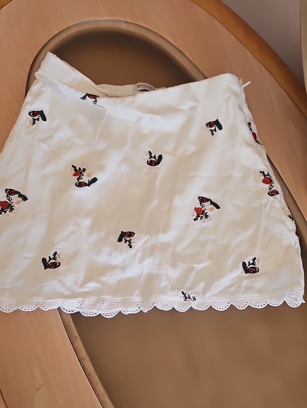 Women's White Embroidered Floral Mini Skirt